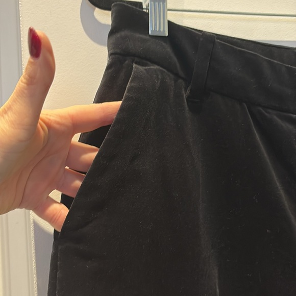 Gap , velvet cropped pants, black 10 Tall, Euc - Picture 6 of 9